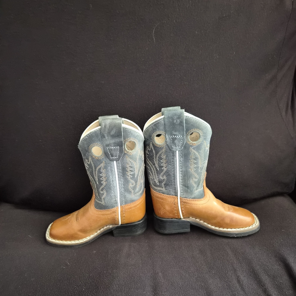 Kids Two-Tone Western Pull-On Boots - Brown & Gray Cody James Boys' Western Boot